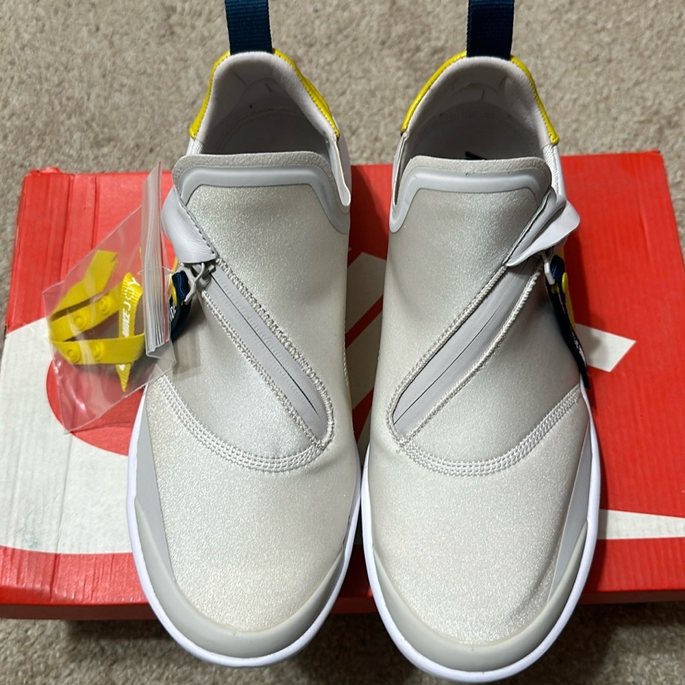 NIB W Nike Joyride Optik size 10